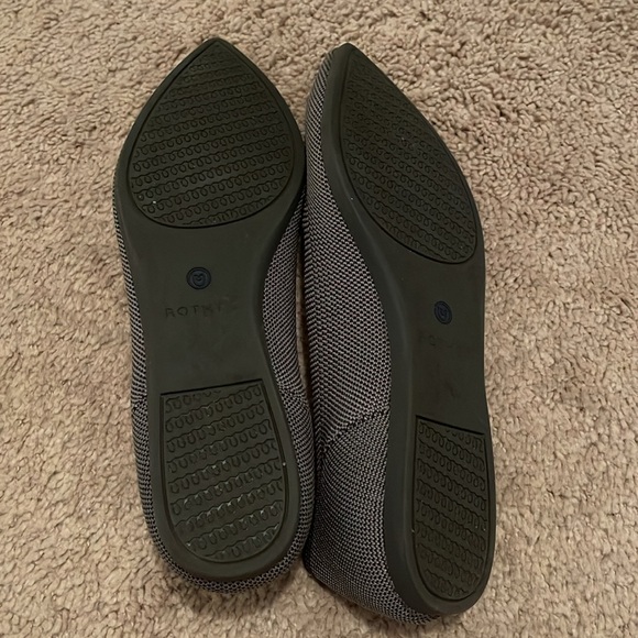 Rothys gray Point  flats shoes 6 6.5 w8.5 $155  slippers - Picture 6 of 9